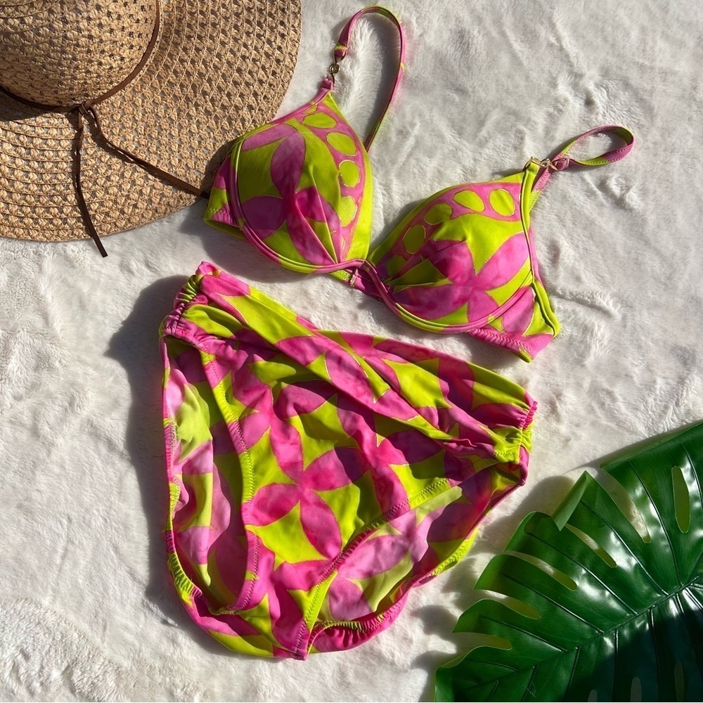 Tara Grinna 36B/C Tropical Underwire Bikini Top and High Rise Bottom